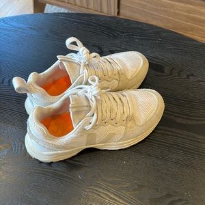 Veja sneakers - size 8